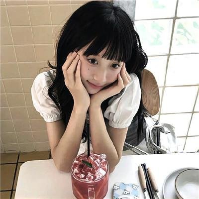暴雨寒梅